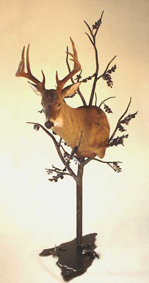 Deer Mount Tree Stand